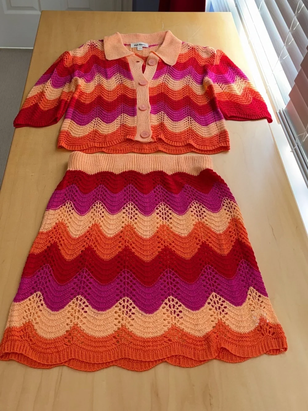 Knitted Multi-Colour 2 pc Set - Picture 3 of 4